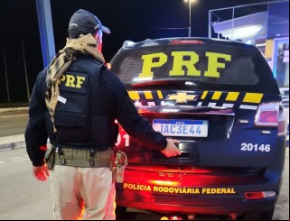 Foragido com extensa ficha criminal é preso na BR-386